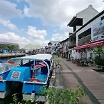 V Space Capsule Cafe Melaka