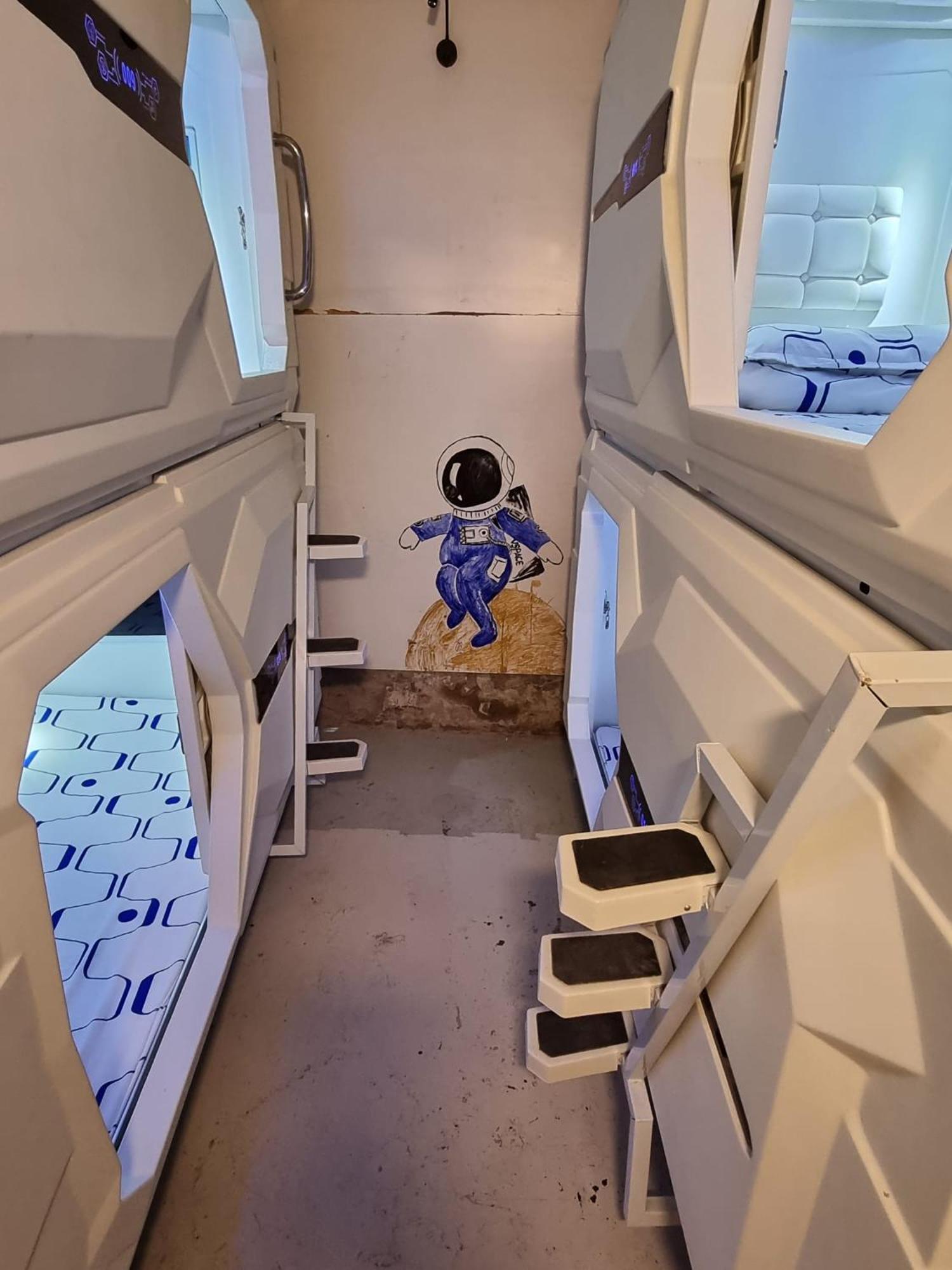 V Space Capsule Cafe Capsule hotel